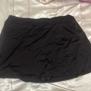 Black swimming skirt